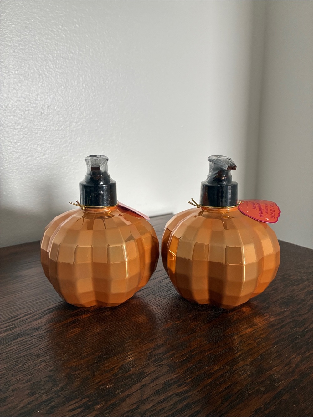 NWT- Feelin' Pumpkin Spicy Scented- Reflective Orange Pumpkin Hand Soaps 13.3x2